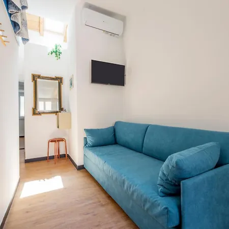 Διαμέρισμα Joivy Brand New 1-bedroom Flat With Balcony Next To The Bay Of Silence Σέστρι Λεβάντε