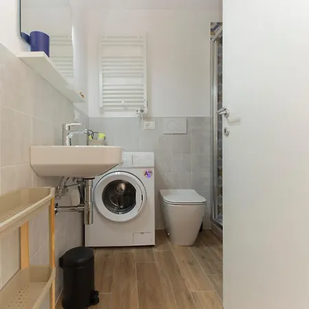 Joivy Brand New 1-bedroom Flat With Balcony Next To The Bay Of Silence Διαμέρισμα Σέστρι Λεβάντε